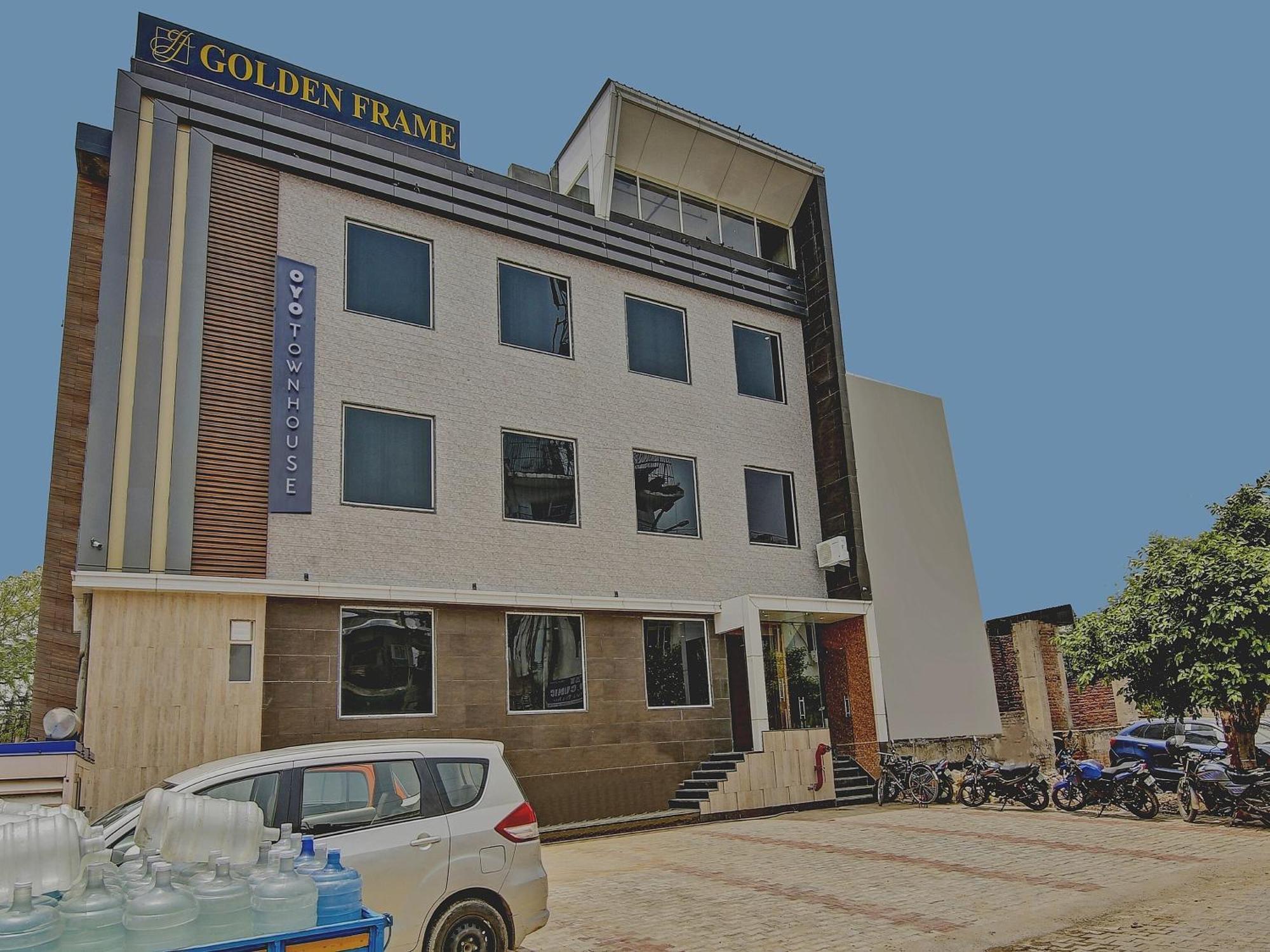 Hotel Townhouse Golden Frame Ghaziabad Exterior foto